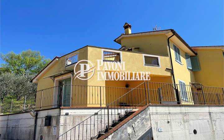 Terraced house for sale in Pistoia