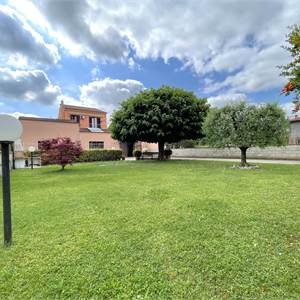 Villa Bifamiliare In Vendita a Pistoia