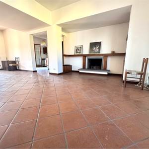 Villa Bifamiliare In Vendita a Pistoia