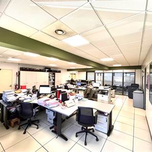 Ufficio In Vendita a Prato