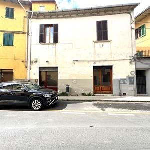 Negozio In Vendita a Pistoia